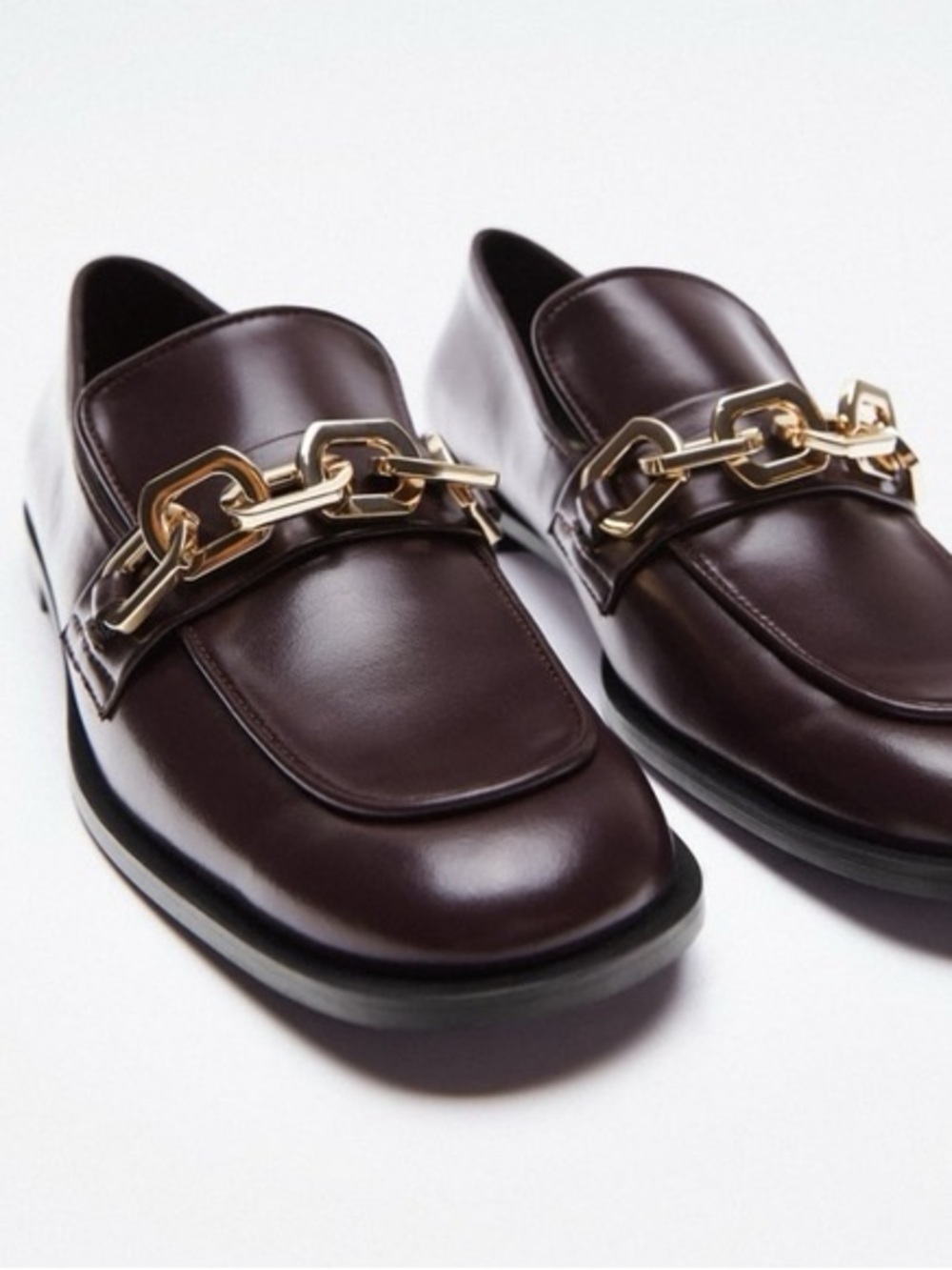 Zara Low Heel Chain Detail Loafers Burgundy